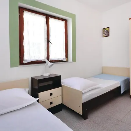 2 Bedroom In Apartment *